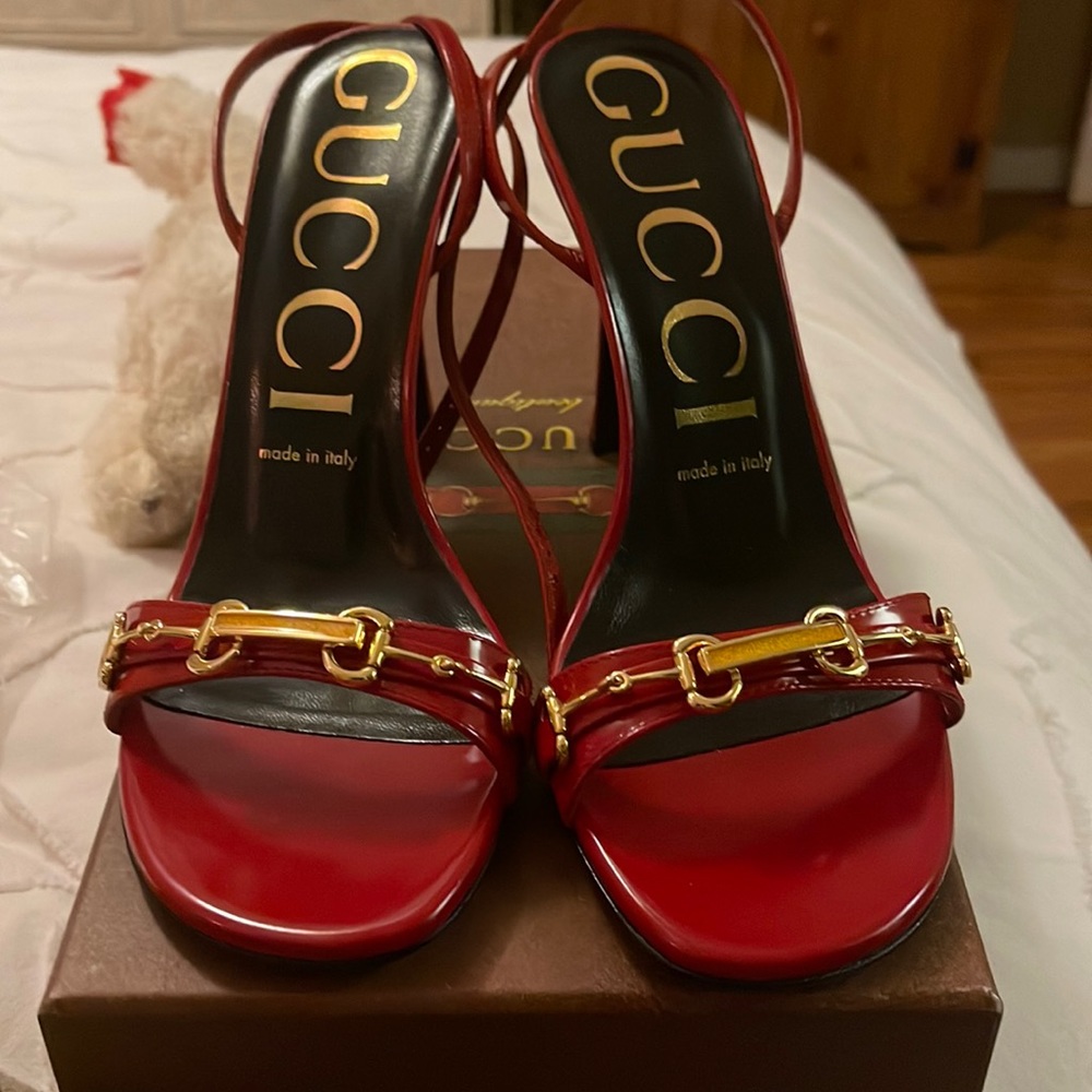 Brand new with tags never worn red Gucci heels